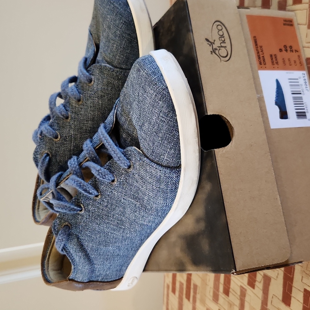 Chaco Ionia size 9 denim color with leather trim